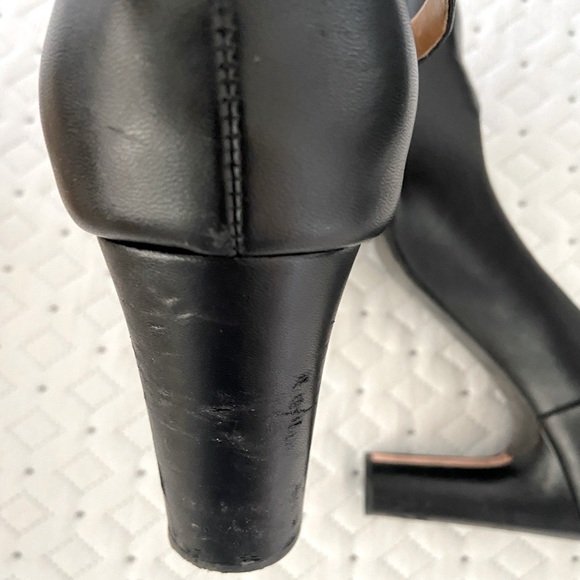 Veronique Branquinho T strap black leather heels with rose gold accent - Picture 6 of 7